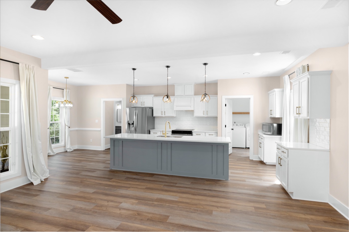 5702 E Spring Lake Rd: kitchen