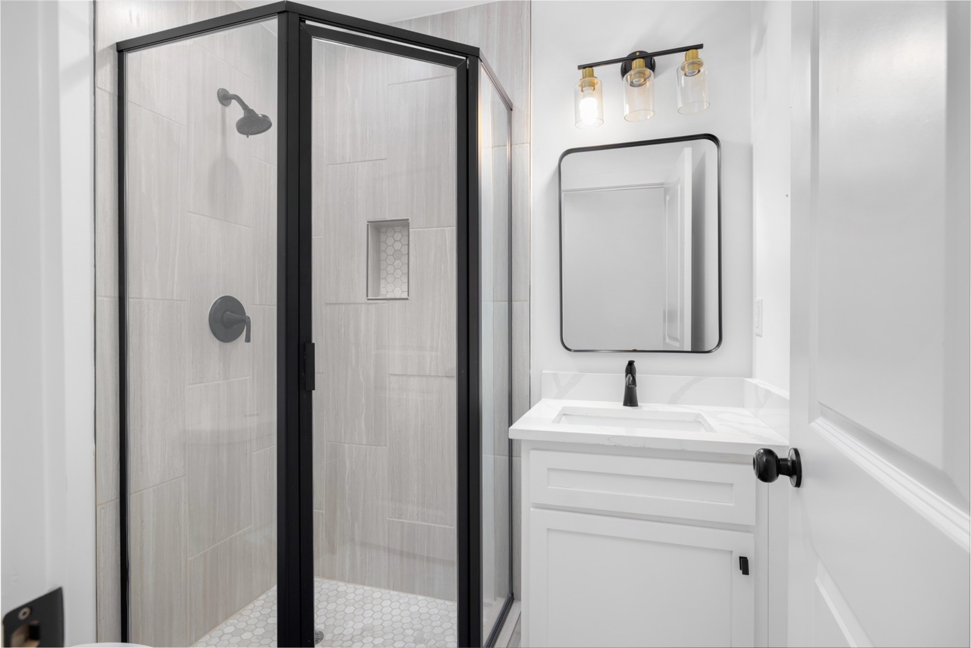 5702 E Spring Lake Rd: glass shower
